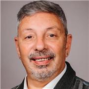 Profesor de Secundaria, Bachillerato International y GCSE y A-levels. Castellano e Inglés